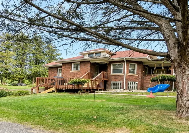 3rd image of 3941 New Castle Rd, Shenango Twp, PA 16143 | MLS# 1766626