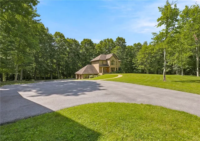 3rd image of 389 Stepping Stone Road, Somerset Twp, PA 15501 | MLS# 1766557
