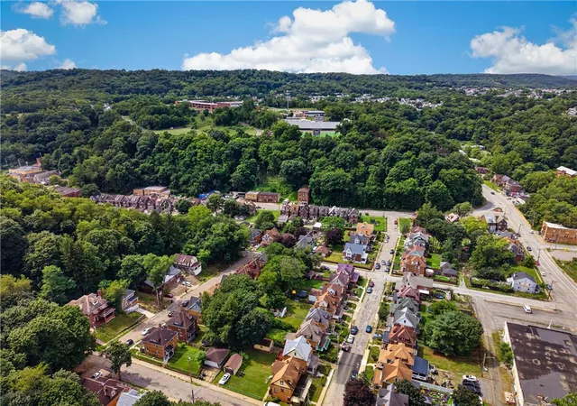 41st image of 112 Locust St, Aliquippa, PA 15001 | MLS# 1766682