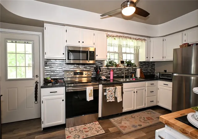 2nd image of 919 Fayette Ave, Belle Vernon, PA 15012 | MLS# 1766690