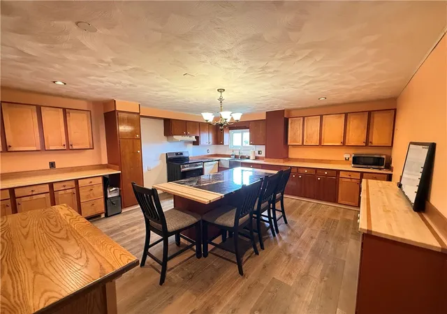 5th image of 1612 Broad St, Greensburg, PA 15601 | MLS# 1766722