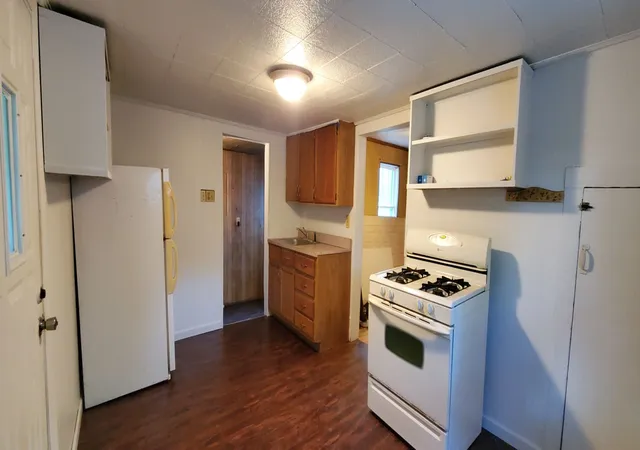 Photo 3 of Single family home for sale at 264 Cleveland St, Butler, PA 16001 | MLS# 1766725 | Listing updated on 2026-07-27