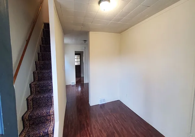 Photo 3 of Single family home for sale at 266 Cleveland St, Butler, PA 16001 | MLS# 1766726 | Listing updated on 2026-07-27