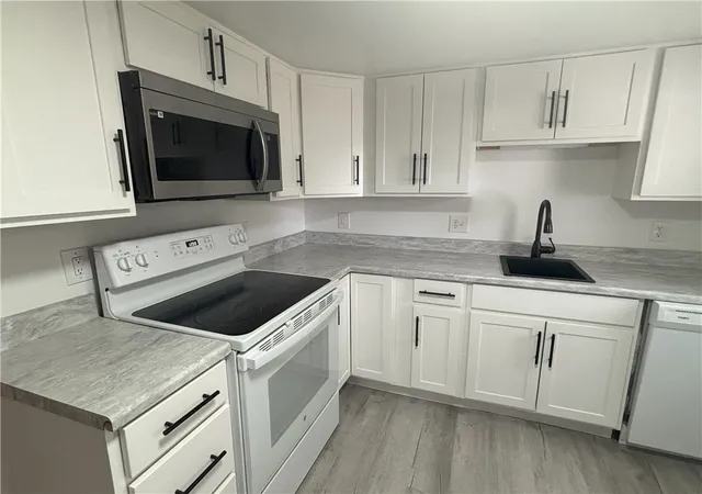 4th image of 709 State Route 130, Trafford, PA 15085 | MLS# 1765825