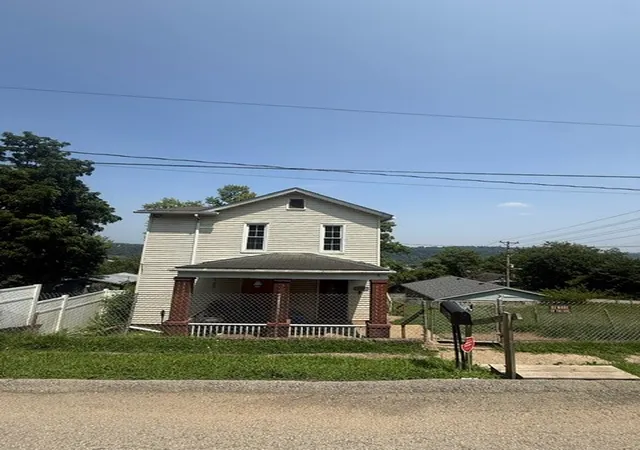 1st image of 1102 Oakland Ave, Charleroi Boro, PA 15022 | MLS# 1766746