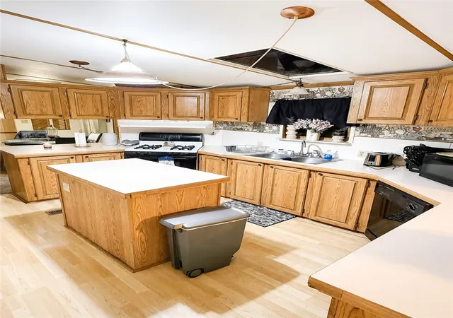 3rd image of 31 Oakview Dr, South Beaver Twp, PA 15010 | MLS# 1766475