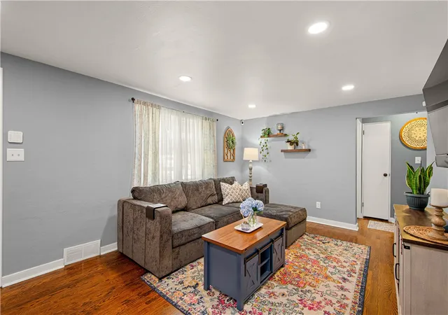 5th image of 3740 Willett Rd, Baldwin Boro, PA 15227 | MLS# 1766751