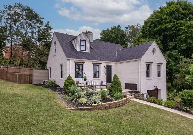 Photo 1 of Single family home for sale at 141 Temona Dr, Pleasant Hills, PA 15236 | MLS# 1766762 | Listing updated on 2026-07-30