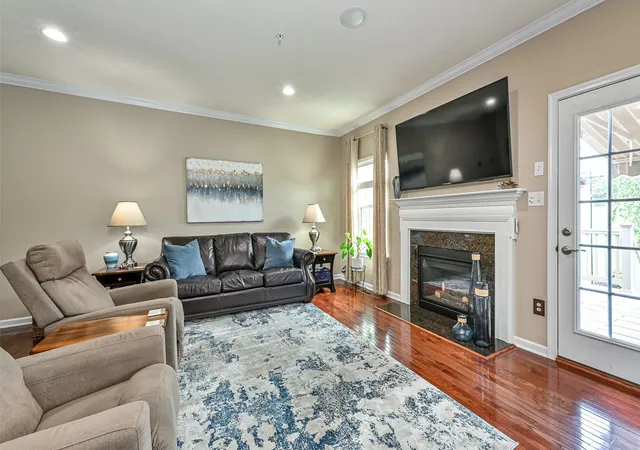Photo 3 of Townhouse for sale at 810 Fairgate Dr, Pine Twp, PA 15090 | MLS# 1766791 | Listing updated on 2026-09-18