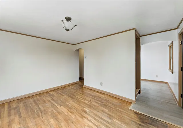 Photo 4 of Single family home for sale at 704 Crysler St, Brookline, PA 15226 | MLS# 1765959 | Listing updated on 2026-07-30
