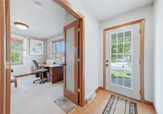 3rd image of 673 Chesapeake Ct, Hermitage, PA 16148 | MLS# 1766589
