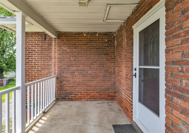 4th image of 828 John St, Smith, PA 15054 | MLS# 1766306