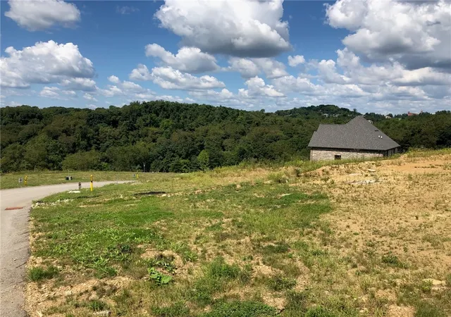 4th image of 4010 Shenandoah Dr, Clairton, PA 15025 | MLS# 1766830