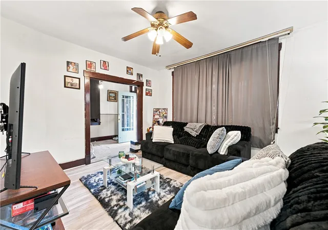 4th image of 1014 2Nd St, Mc Kees Rocks, PA 15136 | MLS# 1766837