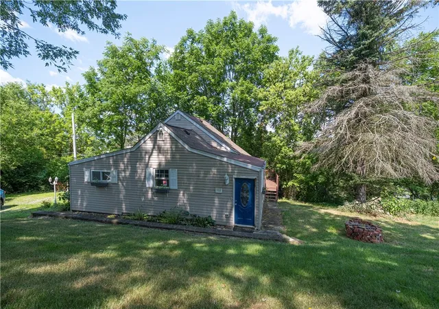 2nd image of 3331 Reiland St, Whitehall, PA 15227 | MLS# 1766868