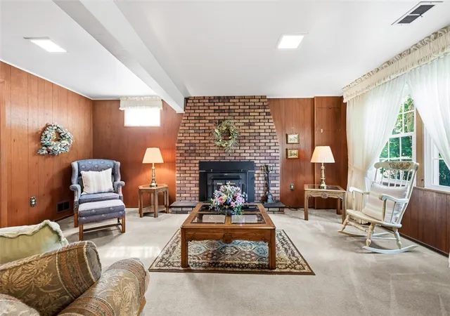5th image of 225 Princeton Dr, Aliquippa, PA 15001 | MLS# 1766893