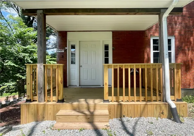 2nd image of 1016 Weber St, Wilkinsburg, PA 15221 | MLS# 1766538