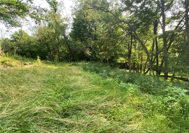 2nd image of 0 East Finley Dr, Donegal, PA 15323 | MLS# 1766923