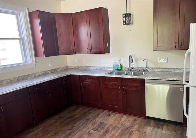 3rd image of 660 E Maiden Street, City Of Washington, PA 15301 | MLS# 1766935