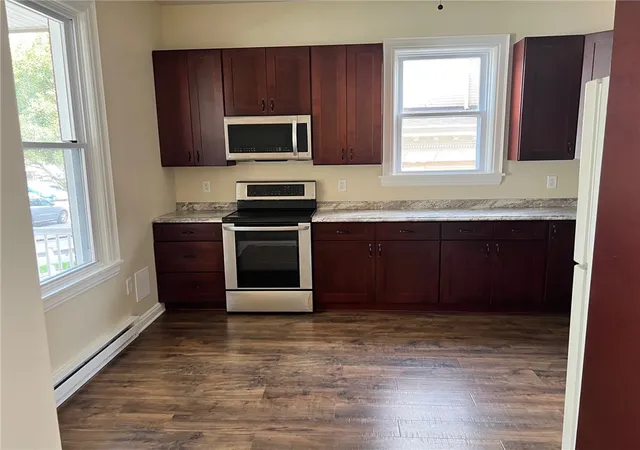 4th image of 660 E Maiden Street, City Of Washington, PA 15301 | MLS# 1766935