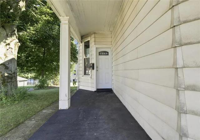 4th image of 306 N 1St St, Jeannette, PA 15644 | MLS# 1766778