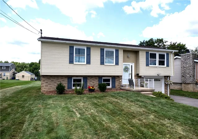 Photo 2 of Single family home for sale at 1196 Ella St, Monaca, PA 15061 | MLS# 1766707 | Listing updated on 2026-10-04