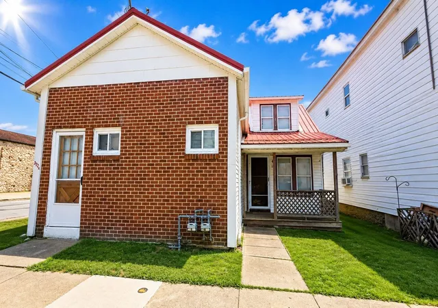 1st image of 322 Indiana Avenue, Avonmore, PA 15618 | MLS# 1766978