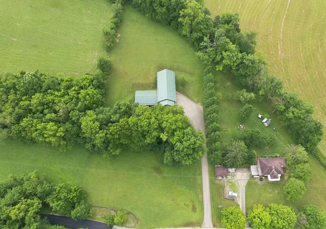 3rd image of 28 Dutch Glory Road Road, West Bethlehem, PA 15311 | MLS# 1766989