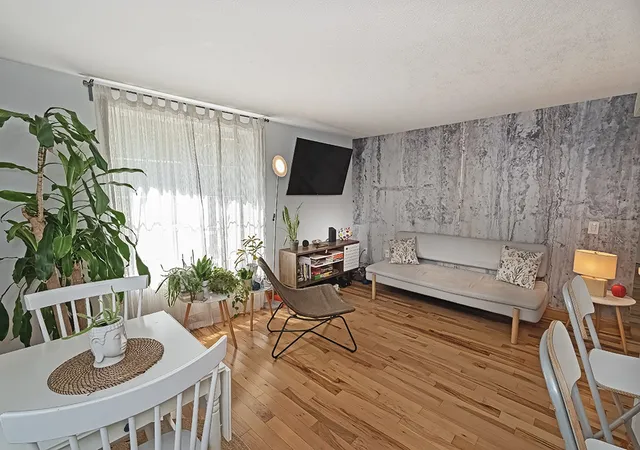 Photo 3 of Condo for sale at 3266 Ward St #4, Oakland, PA 15213 | MLS# 1766570 | Listing updated on 2026-08-04
