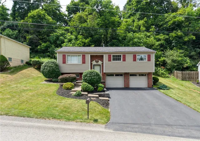 1st image of 642 Pikeview Dr, Plum Boro, PA 15239 | MLS# 1766995