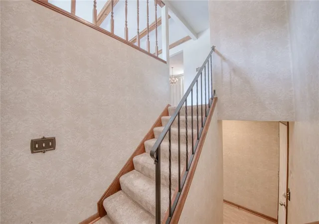 3rd image of 642 Pikeview Dr, Plum Boro, PA 15239 | MLS# 1766995