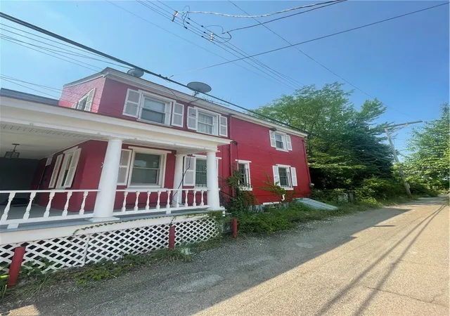 3rd image of 1515 Manhattan St, Manchester, PA 15233 | MLS# 1767018