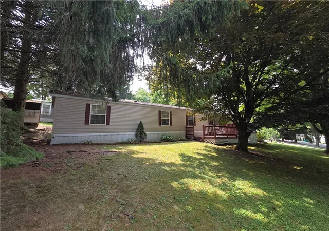 Photo 2 of Manufactured home for sale at 214 Baxter Ln, Center Twp, PA 16001 | MLS# 1767035 | Listing updated on 2026-08-31