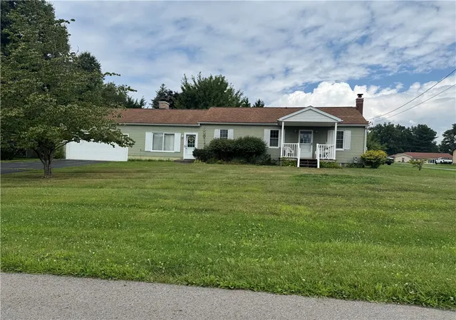 image of 427 Ridgelawn Ave, Neshannock Twp, PA 16105 | MLS# 1767004