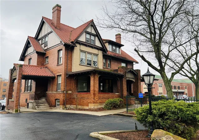 1st image of 314 E Lincoln Ave, New Castle, PA 16105 | MLS# 1766921