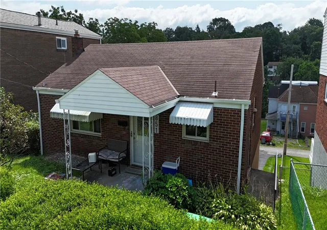 1st image of 851 Florence Ave, East Mc Keesport, PA 15035 | MLS# 1767104