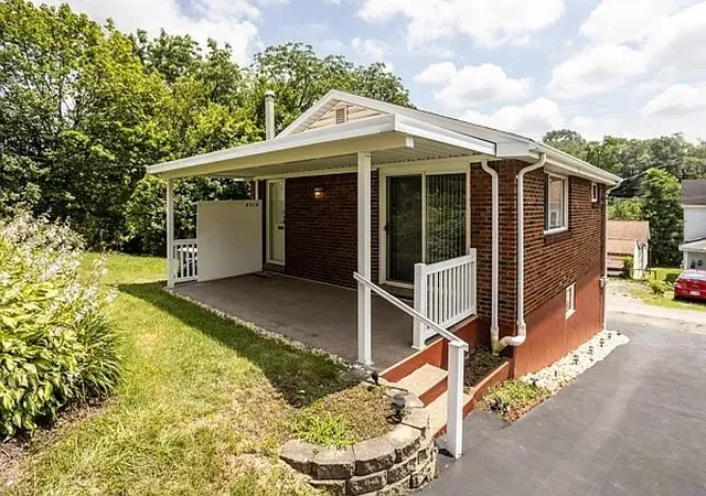 2nd image of 851 Florence Ave, East Mc Keesport, PA 15035 | MLS# 1767104
