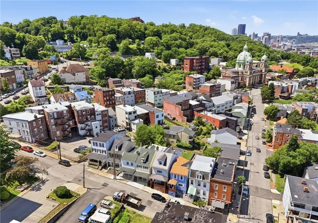 Photo 2 of Single family home for sale at 410 Hancock St, Polish Hill, PA 15219 | MLS# 1767116 | Listing updated on 2026-08-31