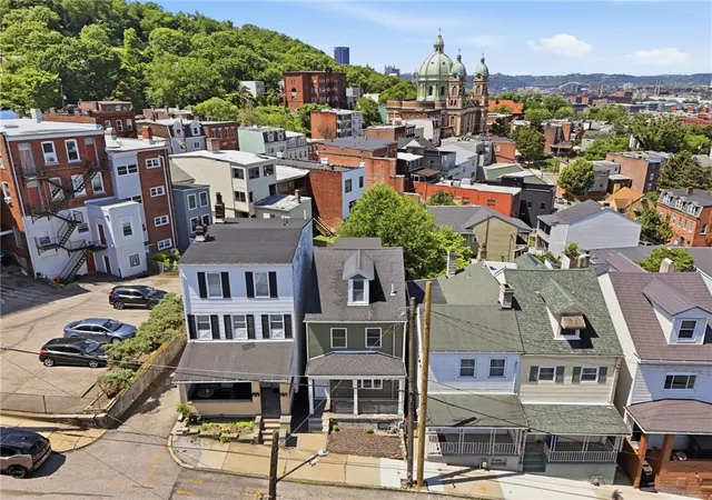 Photo 3 of Single family home for sale at 410 Hancock St, Polish Hill, PA 15219 | MLS# 1767116 | Listing updated on 2026-08-31