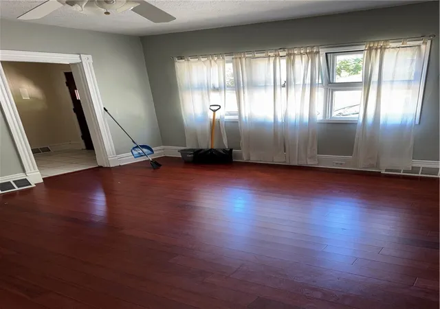 3rd image of 49 Sterling St, Carson, PA 15203 | MLS# 1766904