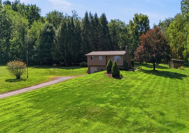 2nd image of 62 Chippewa Rd, Bentleyville, PA 15314 | MLS# 1767131