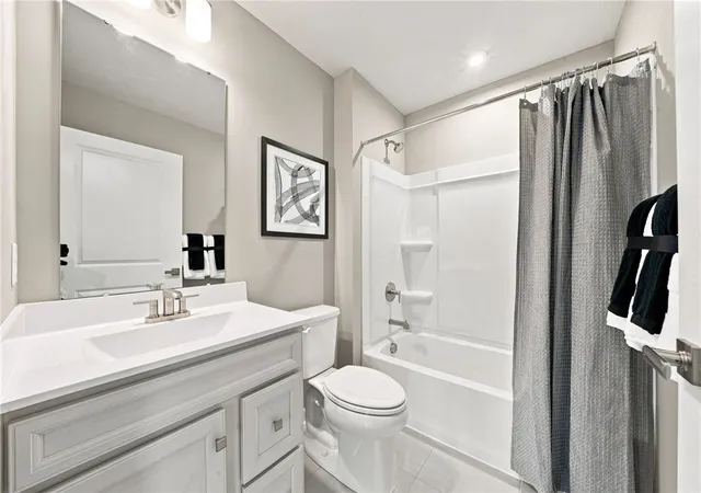 5th image of 5148 Bentgrass Dr, Hempfield Twp, PA 15601 | MLS# 1767101