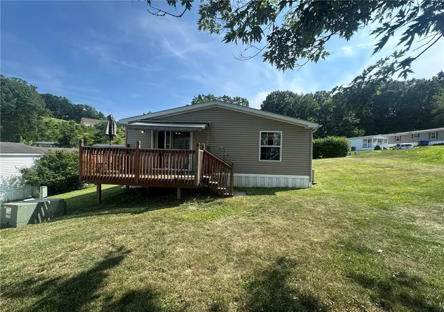 image of 710 Slate Ave, Cranberry Twp, PA 16066 | MLS# 1766887