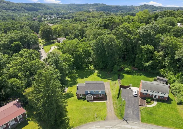 Photo 3 of Sale Pending at 4339 Reynard Dr, Murrysville, PA 15668 | MLS# 1767168 | Listing updated on 2026-07-30