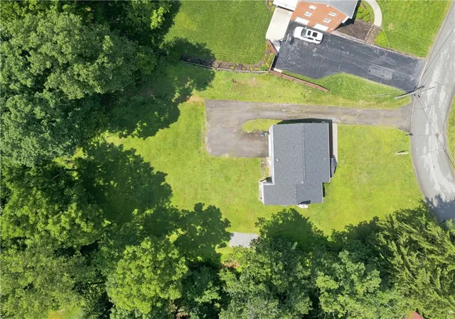 Photo 3 of Sale Pending at 4339 Reynard Dr, Murrysville, PA 15668 | MLS# 1767168 | Listing updated on 2026-07-30