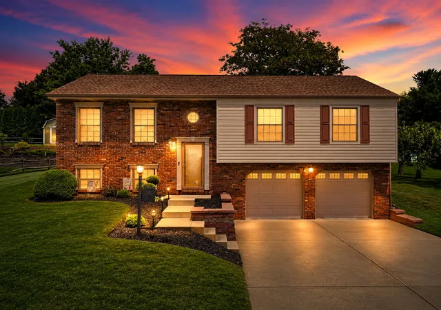 Photo 1 of Single family home for sale at 313 Battery Dr N, South Fayette, PA 15057 | MLS# 1767210 | Listing updated on 2026-09-01