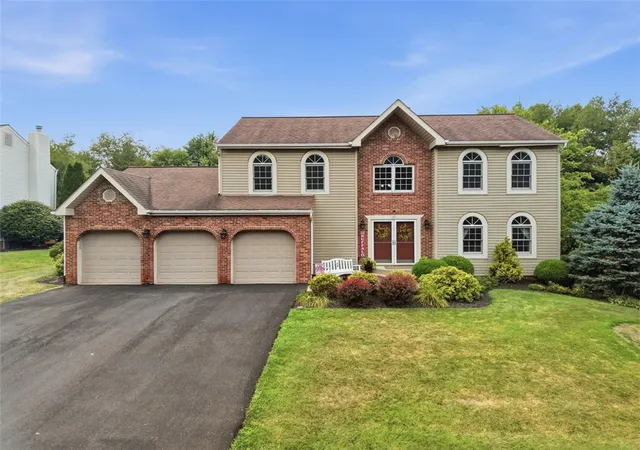 1st image of 151 Woodbine Dr, Cranberry Twp, PA 16066 | MLS# 1767203