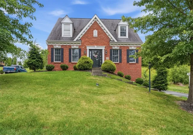Photo 2 of Single family home for sale at 5020 Stags Leap Ln, Moon/crescent Twp, PA 15108 | MLS# 1767218 | Listing updated on 2026-08-04