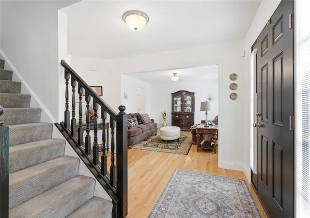 Photo 3 of Single family home for sale at 5020 Stags Leap Ln, Moon/crescent Twp, PA 15108 | MLS# 1767218 | Listing updated on 2026-08-04