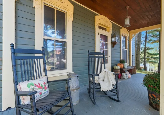 3rd image of 2535 Fife Dr, Upper St Clair, PA 15241 | MLS# 1767291